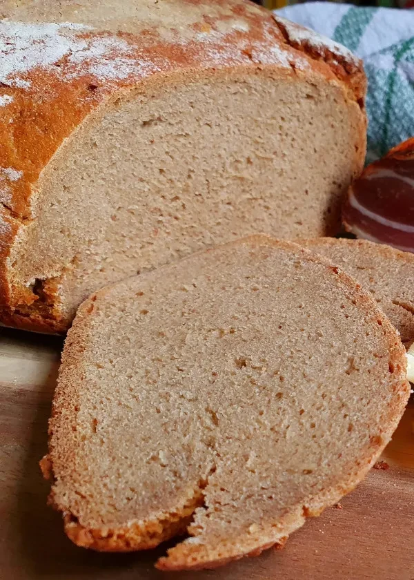 Bäckerei Steinbauer_Brot aufgeschnitten