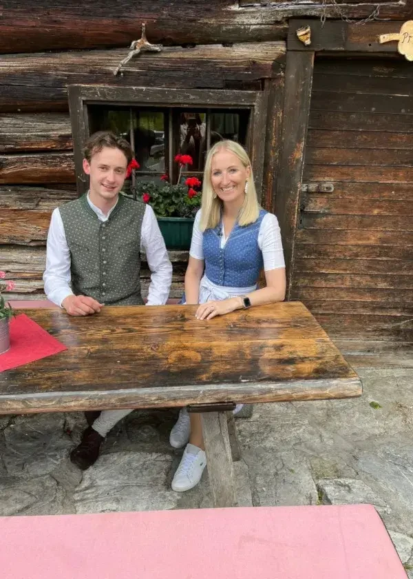 RTS_Rettenegghütte_Moderatorin Angelika Pehab