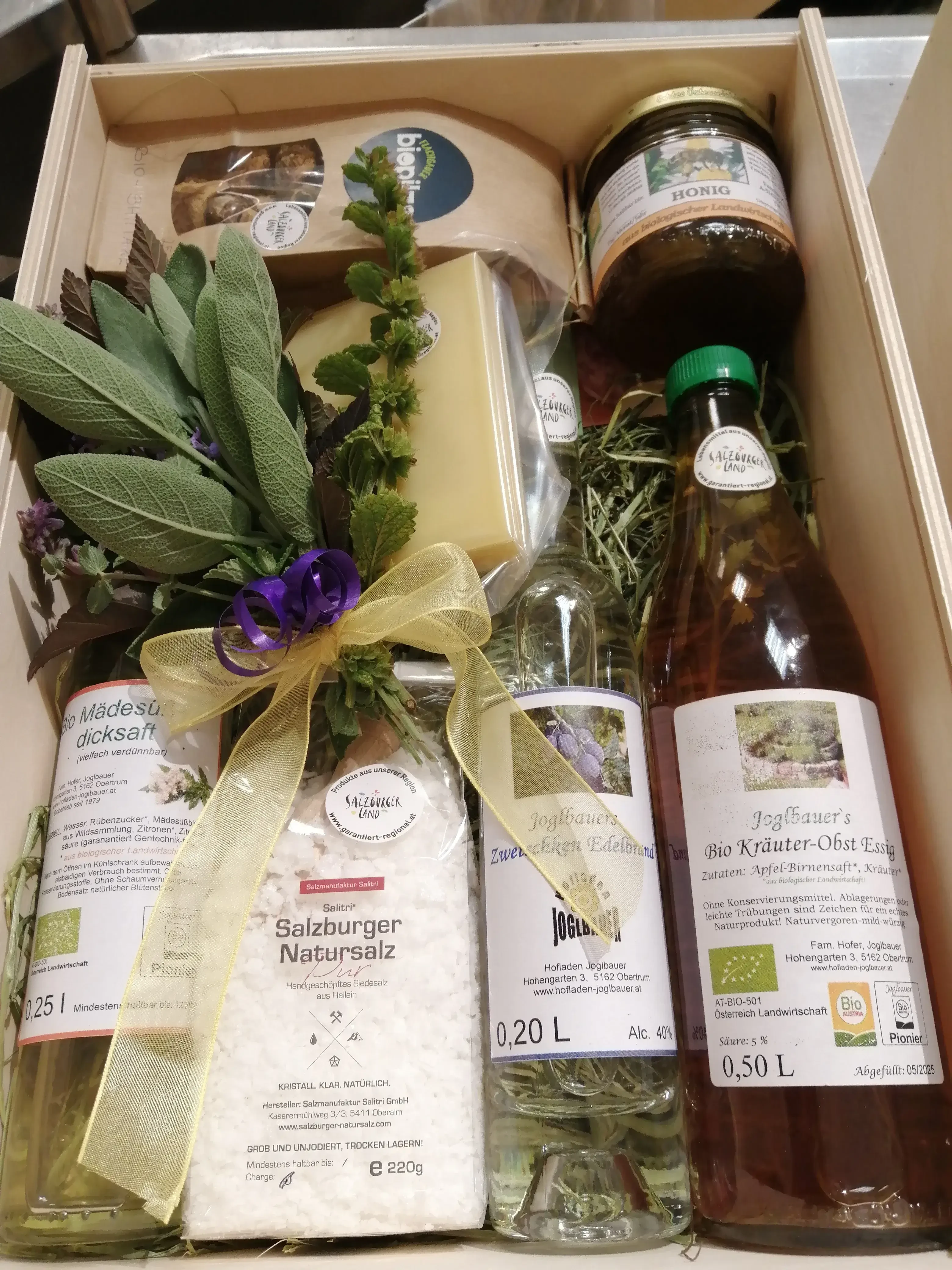 SalzburgerLand Genuss-Kisterl von Joglbauer in Obertrum